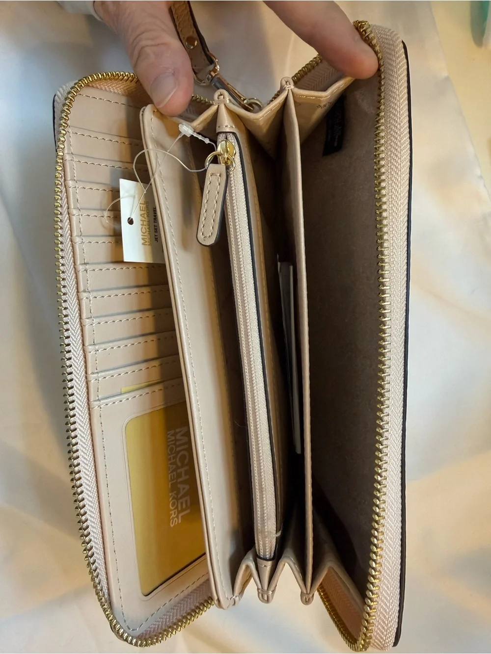 NWT Michael Kors Jet Set Travel Large Continental Wallet Buff 35T7GTVE7L